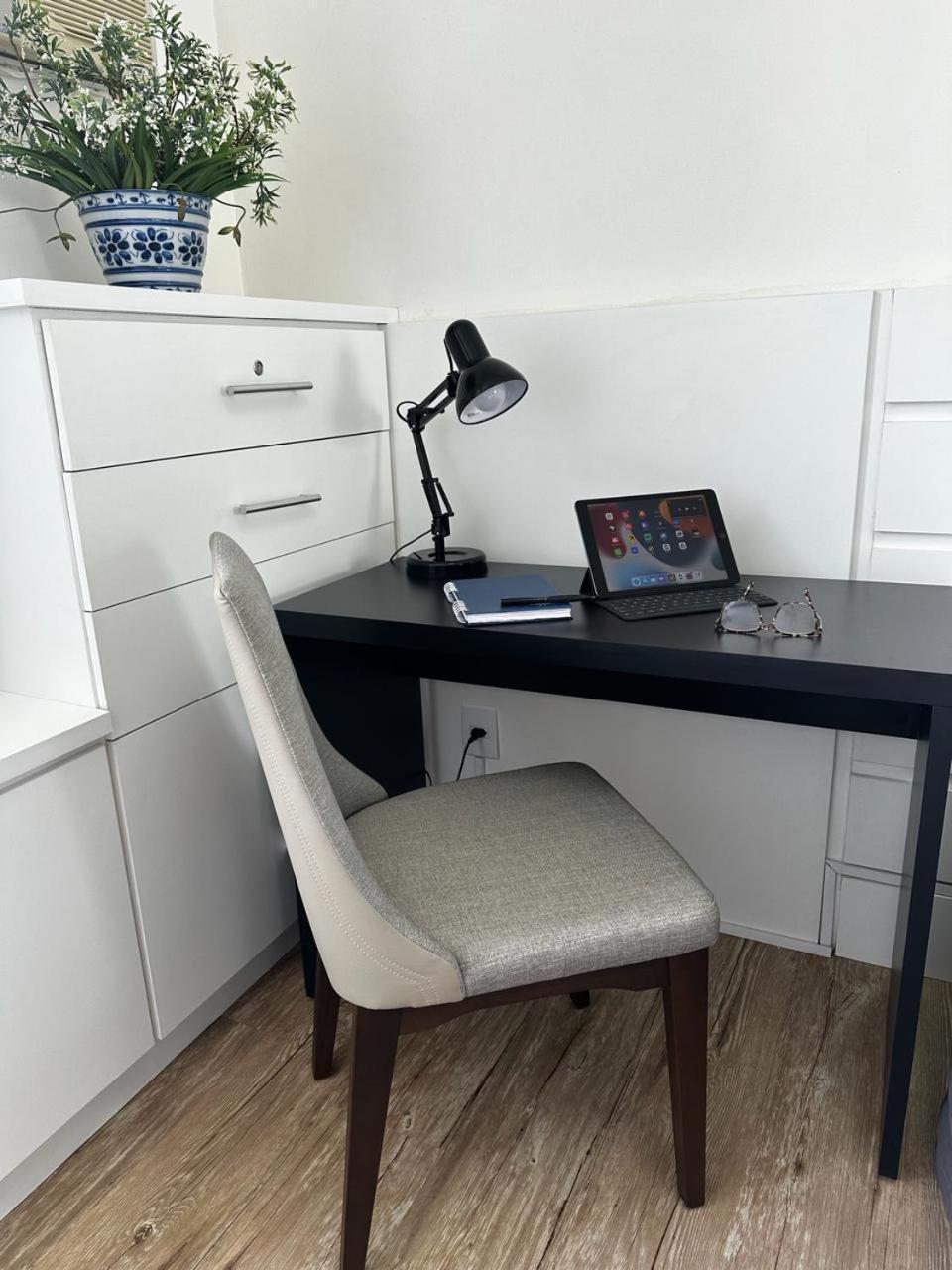 Ape Da Cris - Centro Bc , 5Min Da Praia - Ideal Para Casais , Com Garagem Balneario Camboriu Luaran gambar